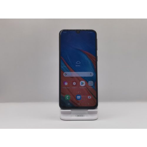 Samsung A40 (64GB) karcos kijelző